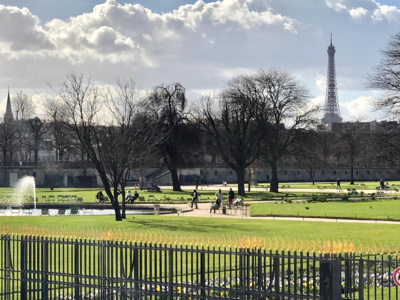 Arc De Triomphe - Foch Palace Париж Екстериор снимка