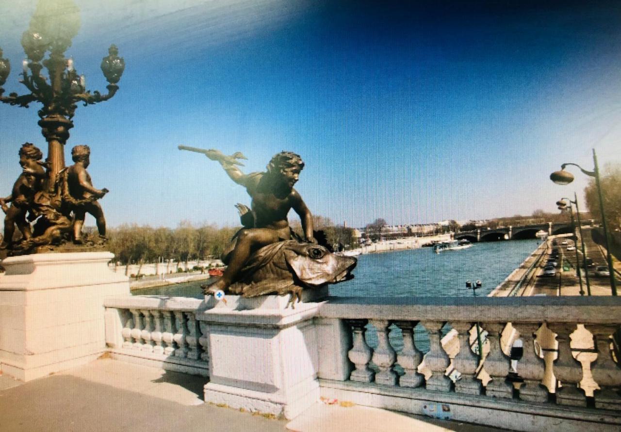 Arc De Triomphe - Foch Palace Париж Екстериор снимка